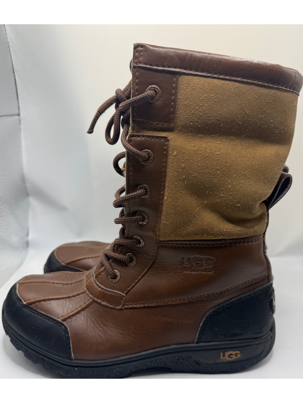 UGG Butte II waterproof winter boots brown and black leather suede kids size 4